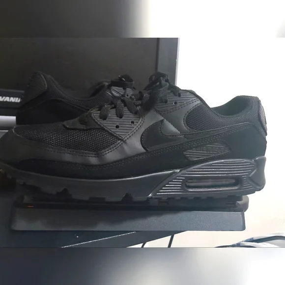 Nike Shoes Nike Air Max 2022 Poshmark